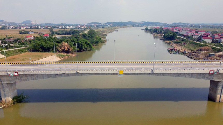 Cầu Vân Hà, kết nối xã Vân Hà, thị xã Việt Yên, tỉnh Bắc Giang với phường Hòa Long, thành phố Bắc Ninh, tỉnh Bắc Ninh dự kiến khởi công trong năm 2025 và hoàn thành năm 2026. (Ảnh minh họa). 