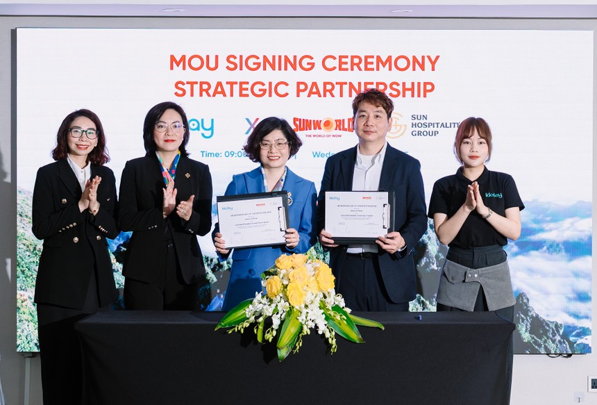 Sun Entertainment & Hospitality Group ký hợp tác chiến lược với KKday
