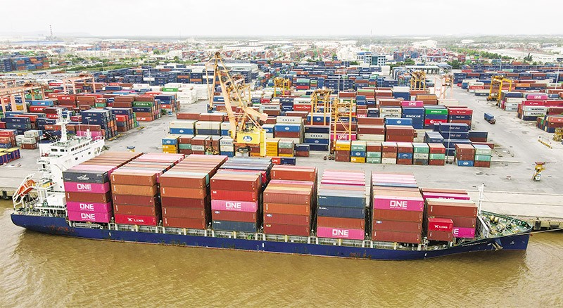 Dòng chảy thương mại quốc tế đang bị ảnh hưởng nặng nề bởi chính sách thuế quan mới của Mỹ. Ảnh: Đức Thanh 