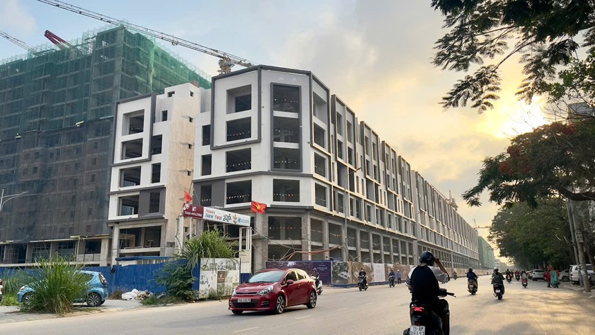 Khu nhà ở xã hội Tổng kho 3 Lạc Viên đã mở bán 1.506/4.448 căn với giá bán 17,229 triệu đồngm2. Ảnh Quỳnh Nga