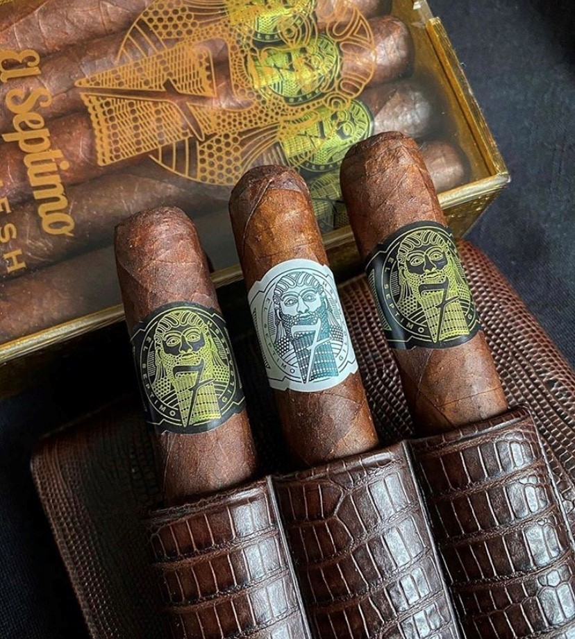 Doanh nghiệp có Giấy phép sản xuất thuốc lá, 100% vốn nhà nước mới đủ điều kiện nhập khẩu thuốc lá điếu và xì gà. 