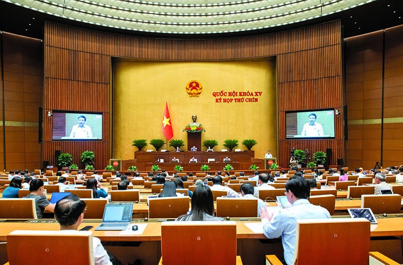 Quốc hội nghe Bộ trưởng Bộ Tài chính trình Dự thảo Nghị quyết về cơ chế, chính sách phát triển kinh tế tư nhân 