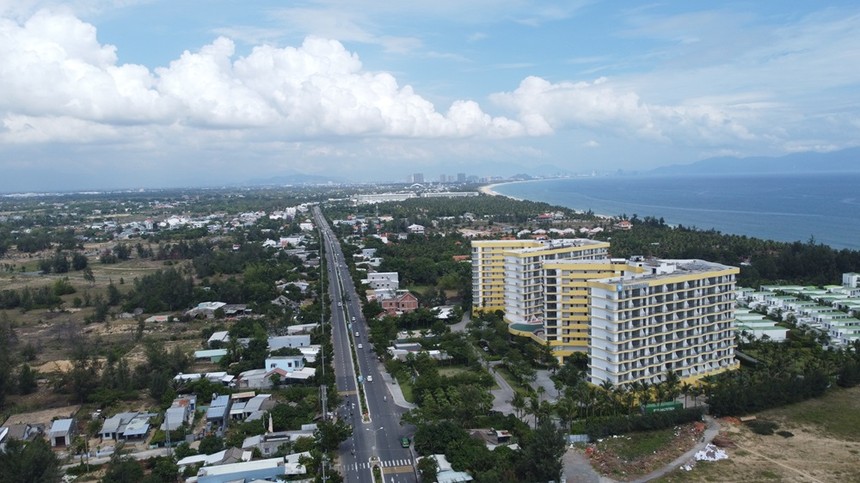 Tổ hợp khách sạn và dịch vụ du lịch CYAN nằm trên phường Điện Dương, thị xã Điện Bàn.