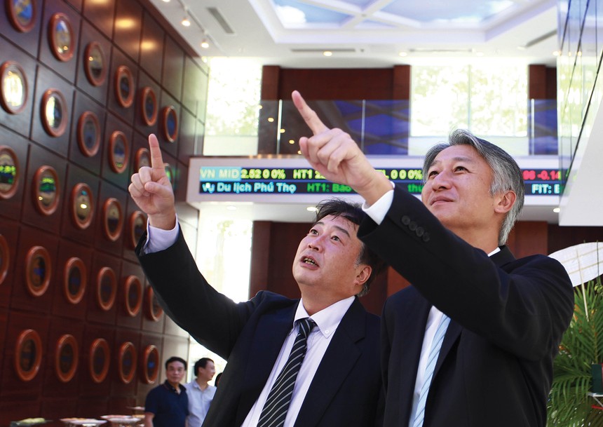 Khối ngoại mua ròng hơn 5.100 tỷ đồng trên thị trường chứng khoán Việt Nam trong nửa đầu tháng 5/2025