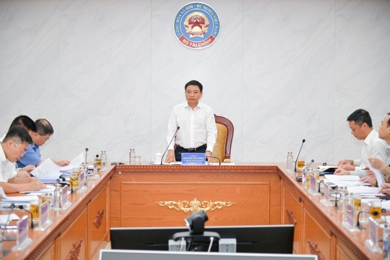 Bộ trưởng Bộ Tài chính Nguyễn Văn Thắng phát biểu tại hội nghị.