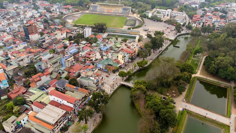 Toàn cảnh không gian quanh phố đi bộ Thành cổ Sơn Tây.