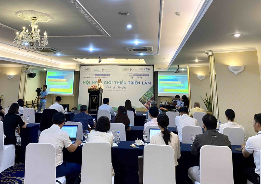 Các diễn giả phát biểu tại Hội nghị giới thiệu Triển lãm Quốc tế chuyên ngành nông nghiệp và chăn nuôi.