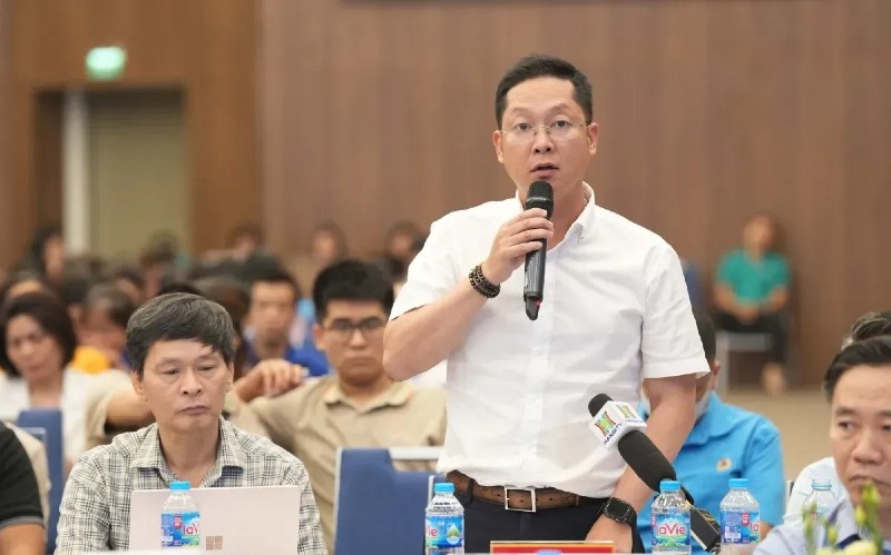 Phó giám đốc Sở Tài chính Hà Nội Nguyễn Ngọc Tú giải đáp ý kiến.