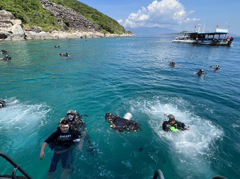 Bộ Tiêu chuẩn Du lịch xanh tỉnh Khánh Hòa có tiêu chí hành động xanh, trong đó gồm các chủ đề đội ngũ phát triển bền vững, môi trường, xã hội... 