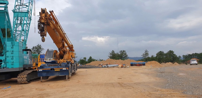 Dự án điện gió Tân Hợp đang được triển khai xây dựng.