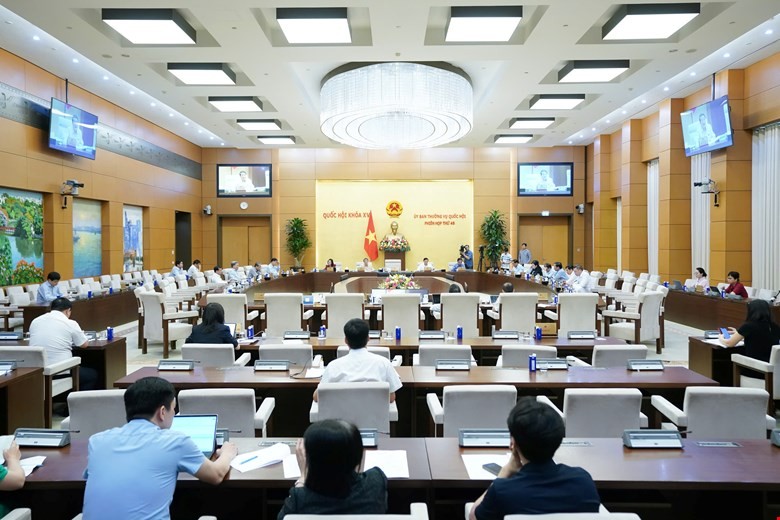 Toàn cảnh phiên thảo luận.