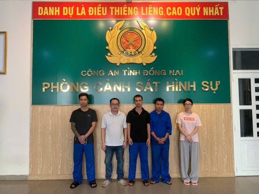 Các đối tượng lừa đảo vừa bị bắt