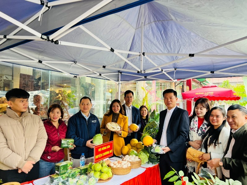 Hà Nội đồng hành cùng nông dân xây dựng thương hiệu, chuyển đổi số 