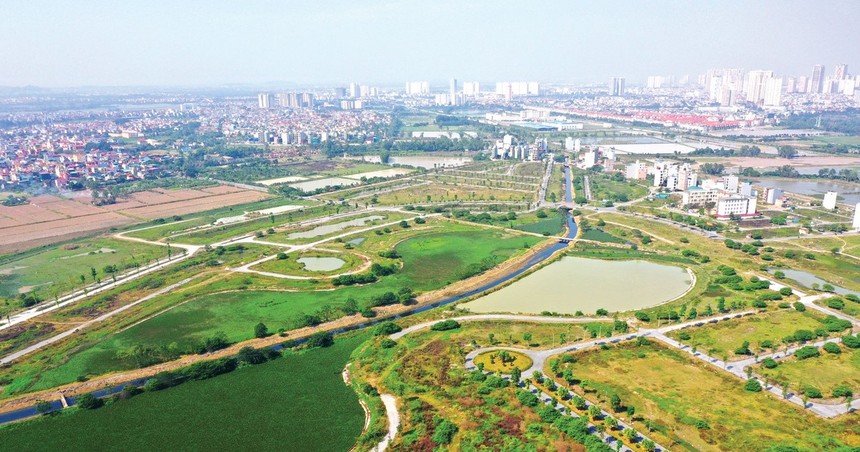 Bộ Tài chính đề xuất, tại thời điểm chuẩn bị dự án, giá trị quỹ đất dự kiến thanh toán phải tương đương hoặc chênh lệch cao hơn hoặc thấp hơn so với tổng mức đầu tư công trình dự án BT tối đa 10%. Ảnh: Lê Tiên