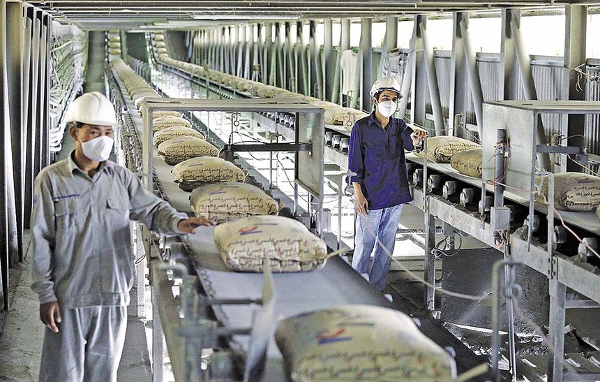 Các quy định chồng chéo, phức tạp và không cần thiết cần được cắt bỏ để tạo điều kiện thuận lợi cho doanh nghiệp phát triển (Ảnh: Dũng Minh) 