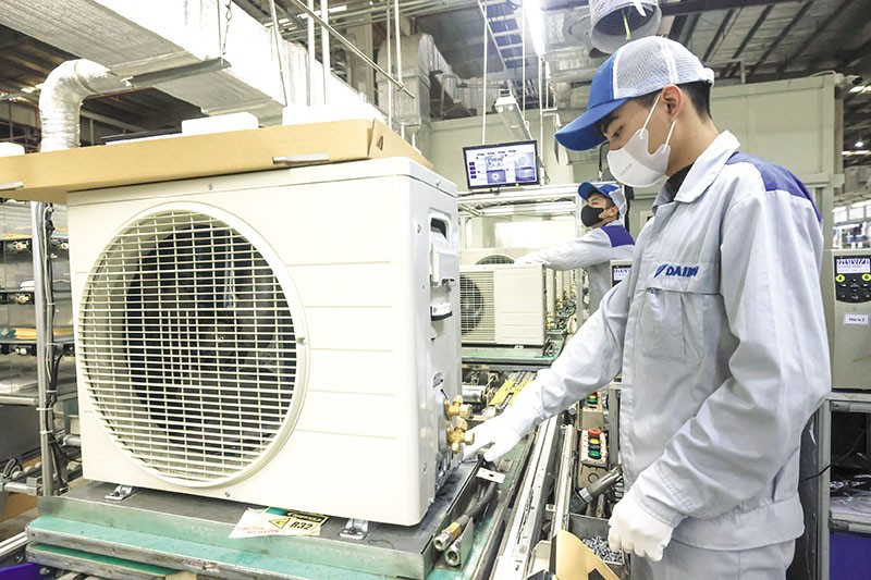 Nền kinh tế Việt Nam đứng trước yêu cầu tất yếu là phải tìm ra các động lực tăng trưởng mới mang tính đột phá. Ảnh: Đ.T 