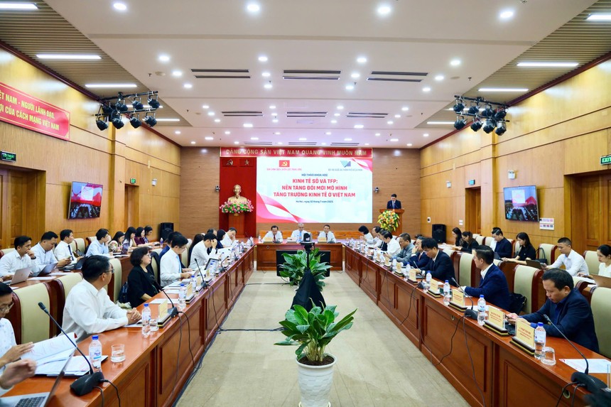 Hội thảo khoa học Kinh tế số và TFP: Nền tảng đổi mới mô hình tăng trưởng kinh tế ở Việt Nam do Ban Chính sách, chiến lược Trung ương và Đại học quốc gia TP.HCM tổ chức vào sáng ngày 10/7/2025.