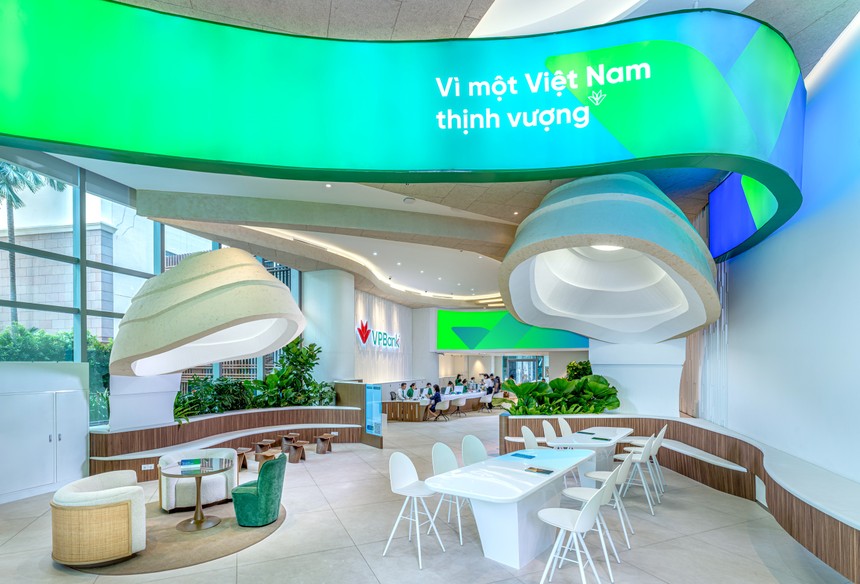 Tổng tài sản gấp 19 lần trong chưa đầy 15 năm, VPBank (VPB) xác lập vị thế dẫn đầu khối ngân hàng tư nhân