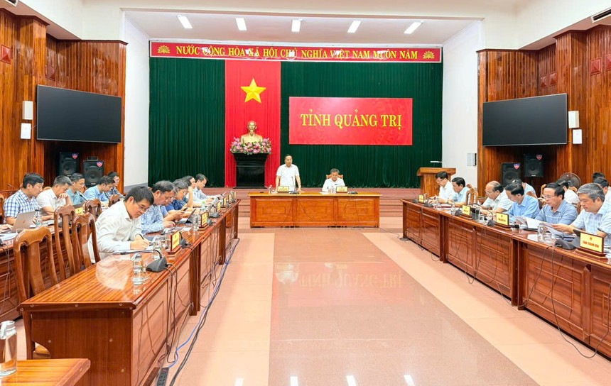 Toàn cảnh cuộc họp.