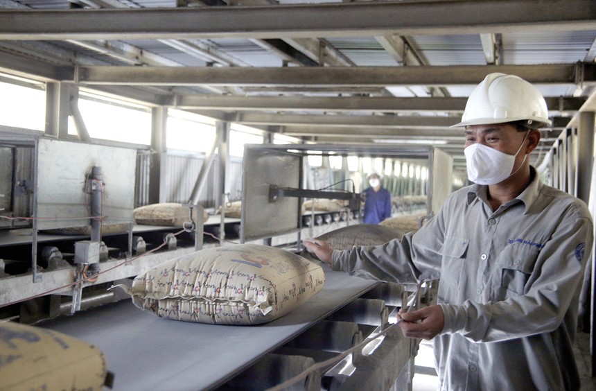 Xi măng là một trong những nhóm ngành được hưởng lợi rõ rệt từ sự tăng trưởng của đầu tư công