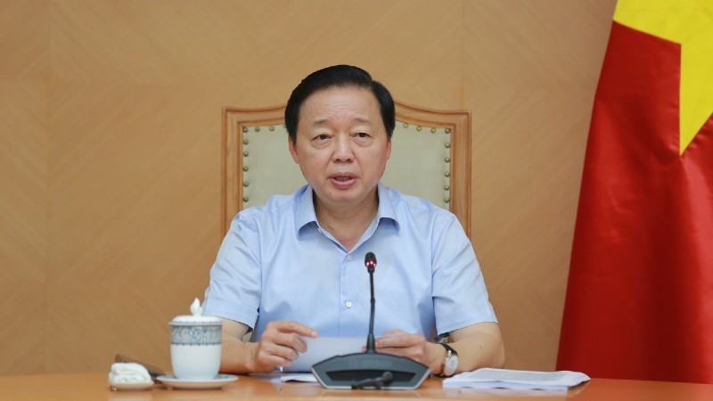 Phó thủ tướng Trần Hồng Hà làm việc với Bộ Xây dựng và Hội Kiến trúc sư Việt Nam về thiết kế mẫu nhà ở xã hội. Ảnh: VGP/Minh Khôi