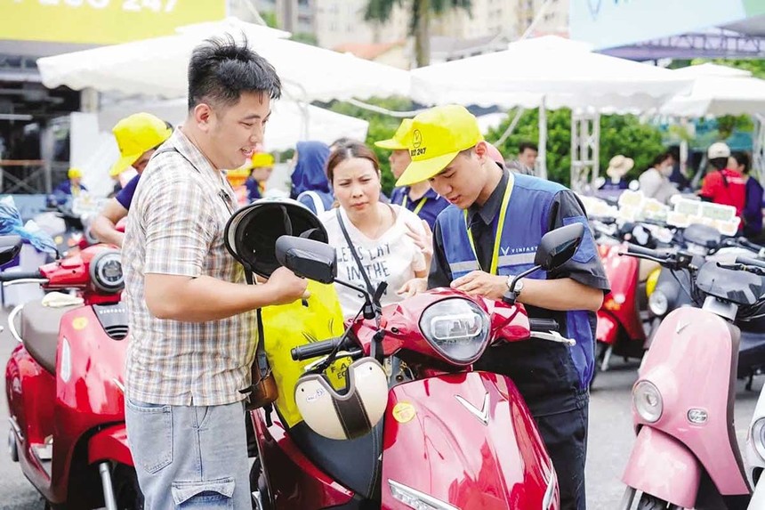 Các hãng xe máy điện trong nước đã đạt tổng công suất hơn 1,8 triệu xe/năm - được đánh giá là tiệm cận năng lực đáp ứng làn sóng tiêu dùng mới. 