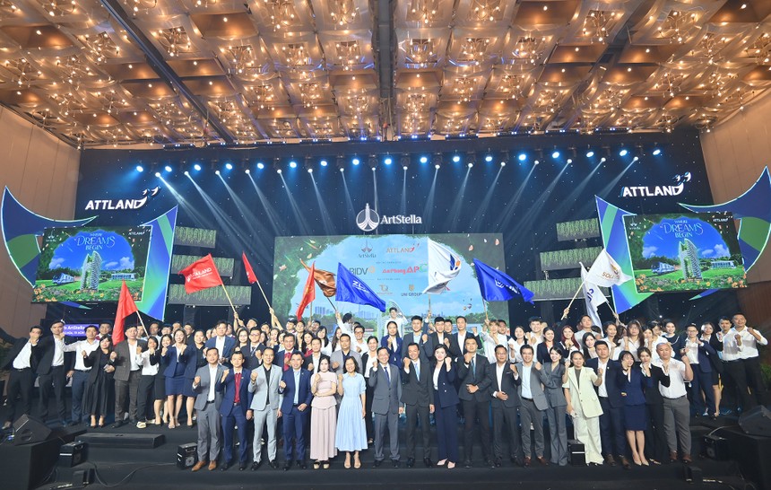 Với sự quyết tâm, chuyên nghiệp của đội ngũ chiến binh kinh doanh, ArtStella hứa hẹn sẽ khuấy động thị trường bất động sản khu Đông TP.HCM. 