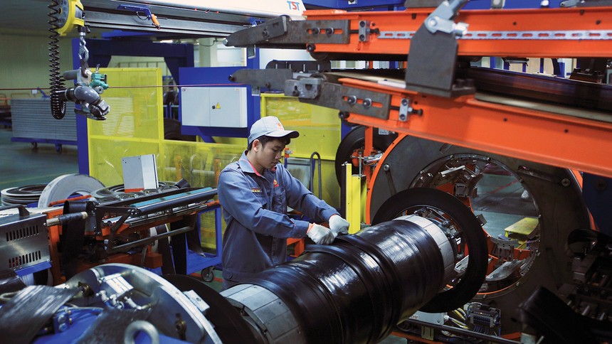 Giá nguyên liệu cao su tăng khiến chi phí sản xuất săm lốp bị đẩy lên