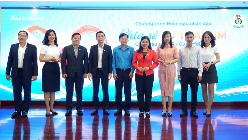 Sacombank (STB) tiếp nối hành trình “chia sẻ từ trái tim” 2025