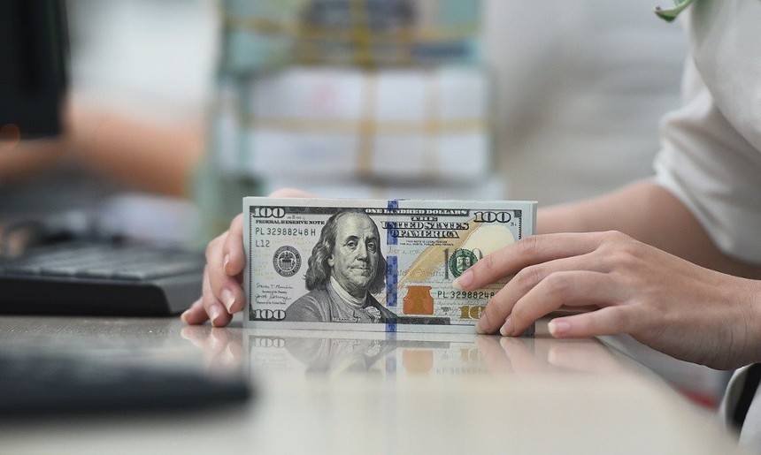 Tỷ giá vững vàng giữa nhiều sức ép