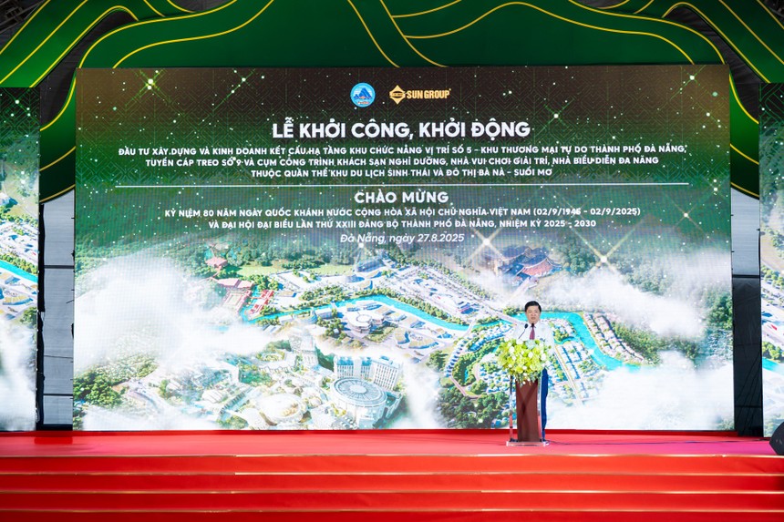 Ông Lương Nguyễn Minh Triết phát biểu tại Lễ khởi động Dự án đầu tư xây dựng và kinh doanh kết cấu hạ tầng khu chức năng vị trí số 5, thuộc Khu thương mại tự do Thành phố Đà Nẵng