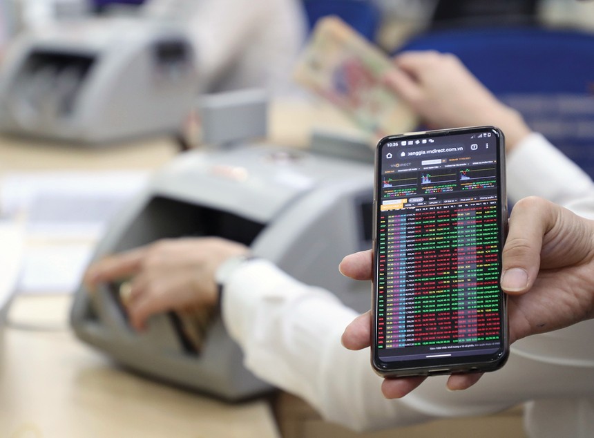 Vốn tín dụng nếu chảy mạnh vào thị trường chứng khoán sẽ tạo rủi ro bong bóng giá cổ phiếu