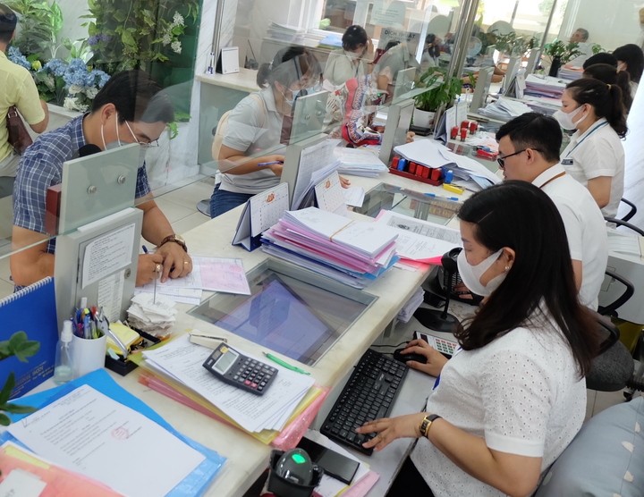 TP.HCM kiến nghị sớm tăng lương cho công chức, viên chức ở lại công tác 