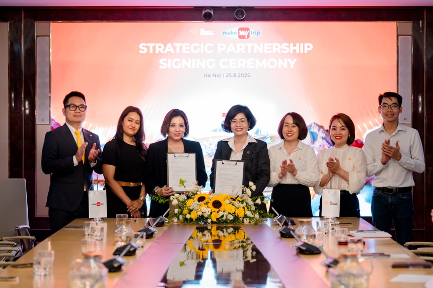 S.H.E ký hợp tác chiến lược với MakeMyTrip