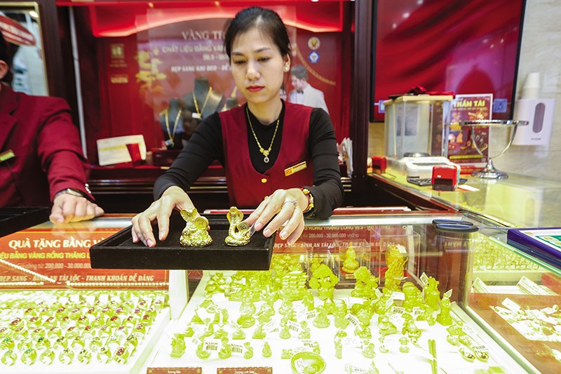Đầu cơ vàng sẽ dần “hết cửa”, vốn sẽ được chuyển sang sản xuất, kinh doanh. Ảnh: Đức Thanh 