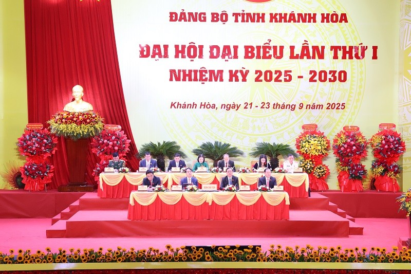 Ðại hội đại biểu Ðảng bộ tỉnh Khánh Hòa lần thứ I, nhiệm kỳ 2025 - 2030 đã biểu quyết thông qua dự thảo Chương trình hành động của Ban chấp hành Đảng bộ tỉnh nhiệm kỳ 2025 - 2030. Ảnh: T.X 