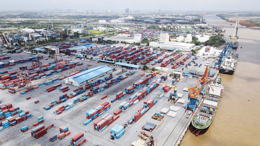 Nhà đầu tư ngoại liên tục rót vốn vào các dự án kho bãi 