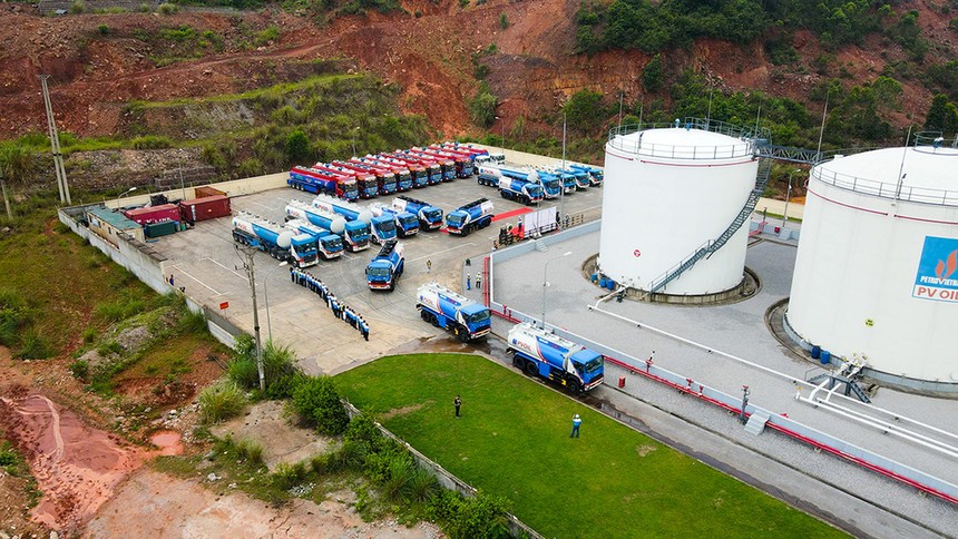 Xuất nhập khẩu xăng dầu 8 tháng trên 5,3 tỷ USD 