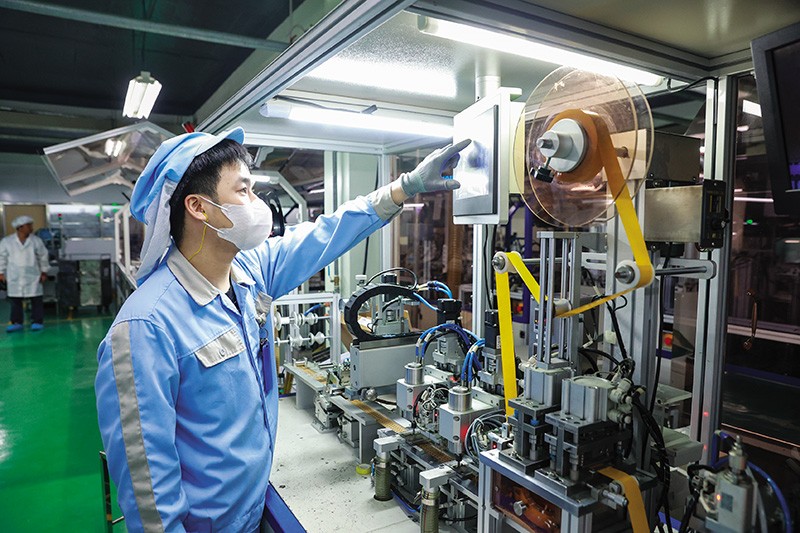 Không có công nghiệp mạnh, Việt Nam không có độc lập kinh tế thực sự. Ảnh: Đức Thanh 