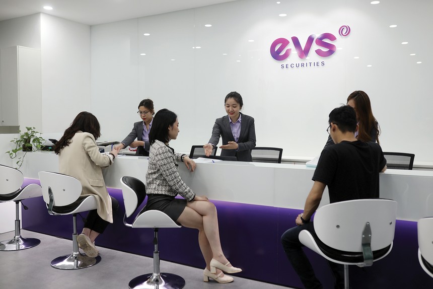 EVS đang ôm hơn nghìn tỷ đồng trái phiếu quá hạn