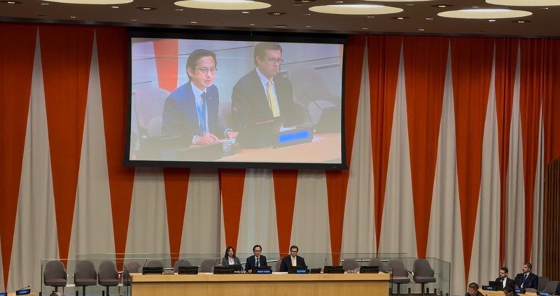 Toàn cảnh phiên họp.