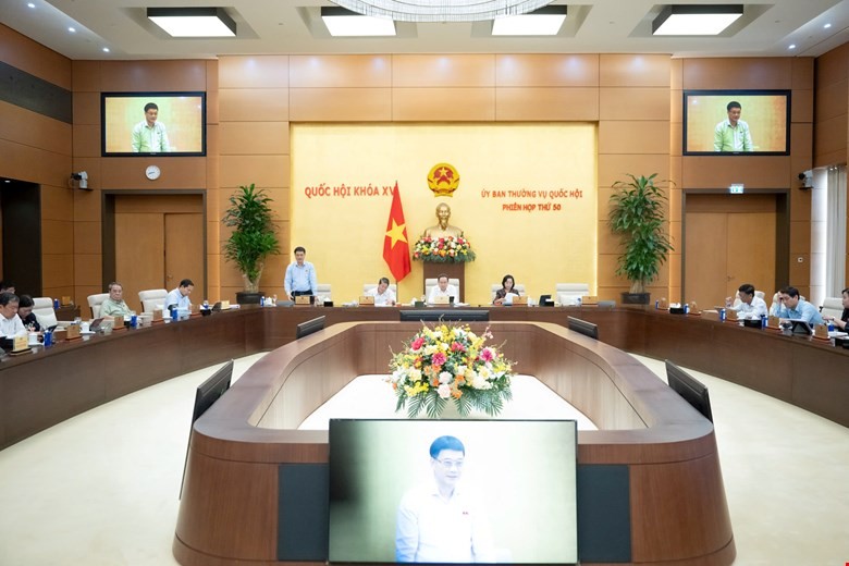 Ủy ban Thường vụ Quốc hội cho ý kiến về dự án Luật sửa đổi, bổ sung một số điều của Luật Giá. 