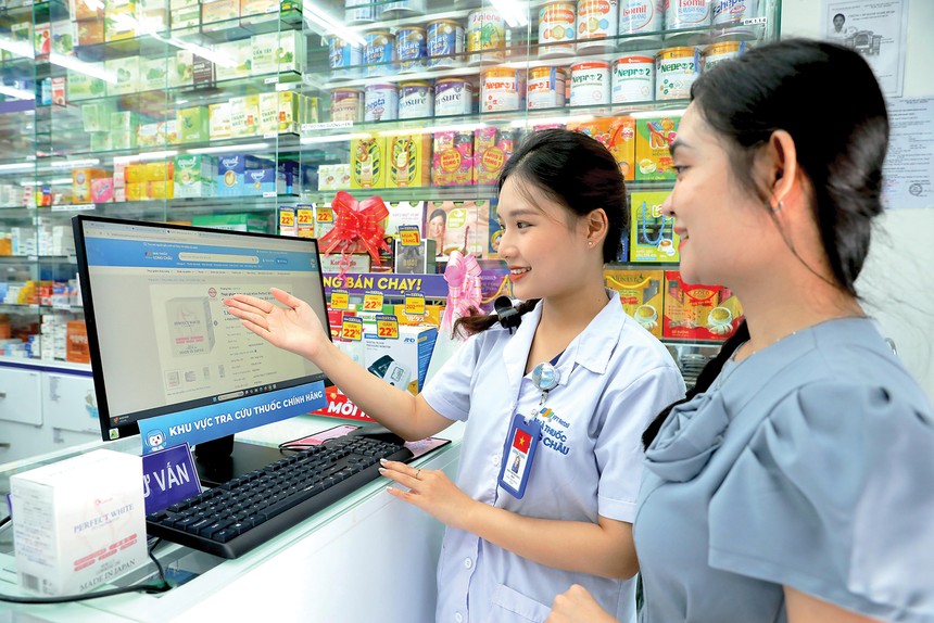 FPT Retail có tốc độ phát triển mạnh mẽ trong thời gian qua, đặc biệt ở mảng dược phẩm nhờ ứng dụng AI trong tiếp cận và chăm sóc khách hàng 