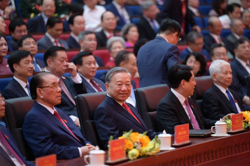 Tổng Bí thư Tô Lâm dự và phát biểu chỉ đạo tại phiên khai mạc Đại hội Đảng bộ TP.HCM lần thứ nhất, nhiệm kỳ 2025 - 2030. Ảnh: BTC