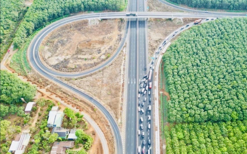 Đồng Nai khẩn trương giải phóng mặt bằng cao tốc Phan Thiết - Dầu Giây, hoàn tất trong tháng 11/2025.