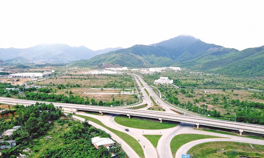 Chú trọng đầu tư đồng bộ các hạ tầng giao thông chiến lược sẽ tạo động lực tăng trưởng cho TP. Đà Nẵng 