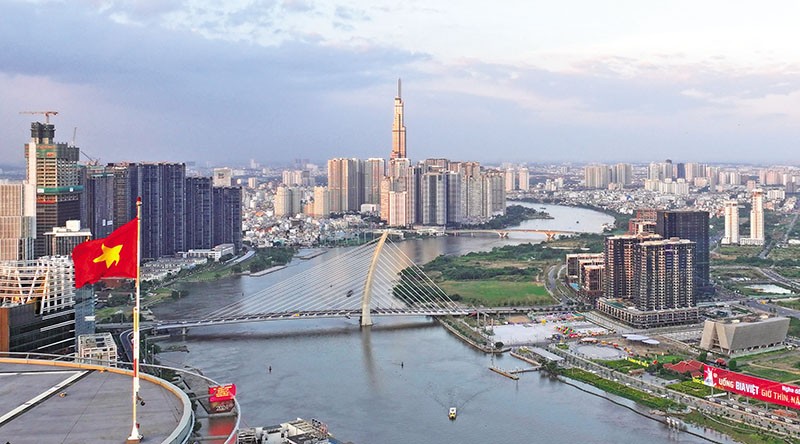 Để đảm bảo mục tiêu tăng trưởng 10 - 11%/năm, giai đoạn 2026 - 2030, dự kiến mỗi năm, TP.HCM cần huy động bổ sung 8 - 12 tỷ USD 