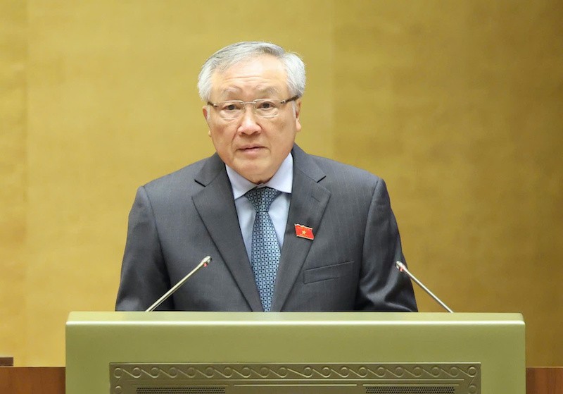 Phó thủ tướng Thường trực Chính phủ Nguyễn Hòa Bình trình bày báo cáo. Ảnh: Duy Linh