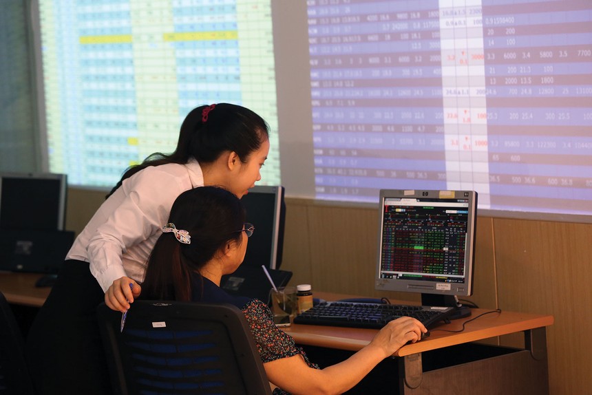 Thông tư mới của Bộ Tài chính đã điều chỉnh hàng loạt hệ số rủi ro và quy định về vốn khả dụng của công ty chứng khoán