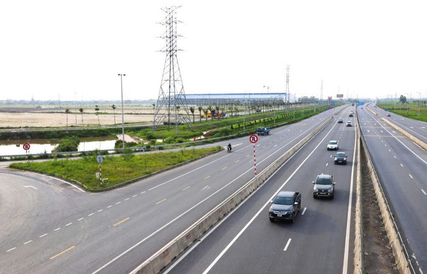 Việc đầu tư hạ tầng giao thông bài bản, cộng với quỹ đất lớn trở thành lợi thế của Hưng Yên trong thu hút đầu tư, phát triển kinh tế - xã hội. Ảnh: Báo Hưng Yên.